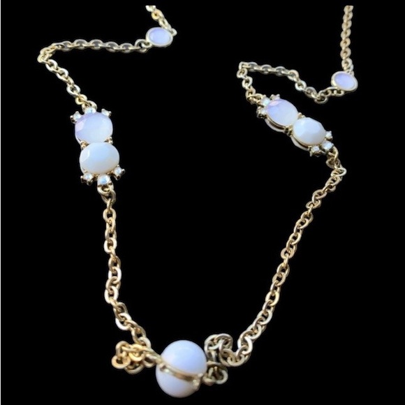 Banana Republic Mother of Pearl Crystal Rhinestone Long Gold Necklace Jewelry - Picture 3 of 6